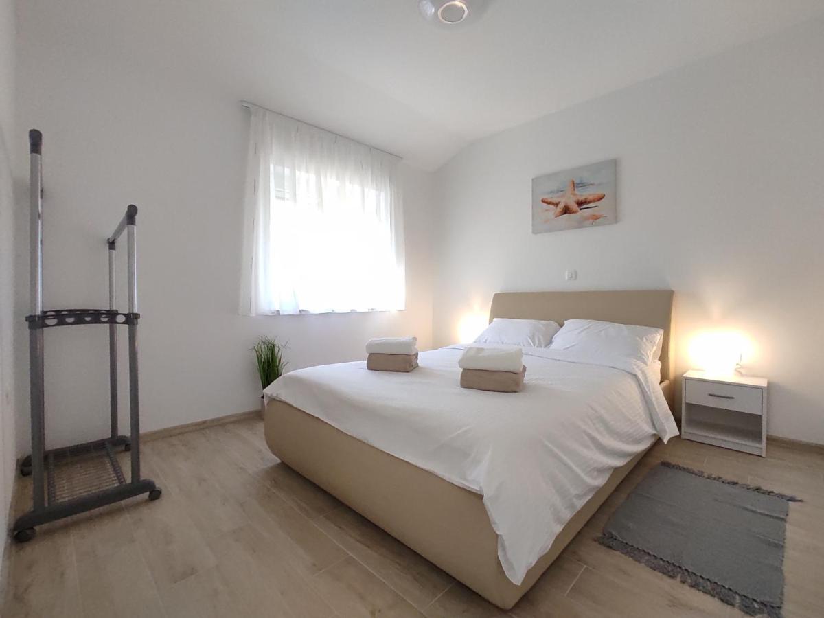 Apartments With A Parking Space Rijeka - 18146 Extérieur photo