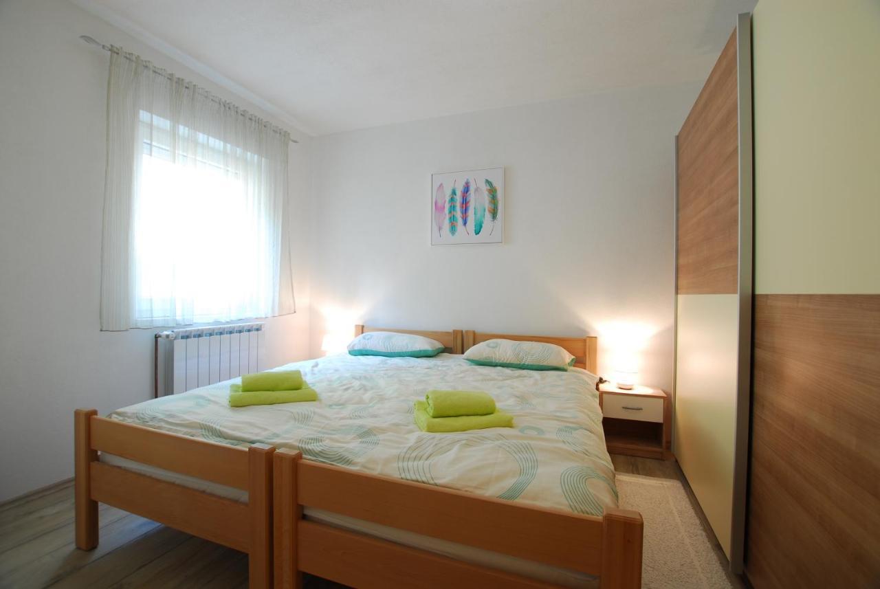 Apartments With A Parking Space Rijeka - 18146 Extérieur photo